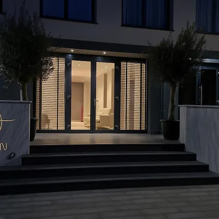 Hotel Wezen 3*